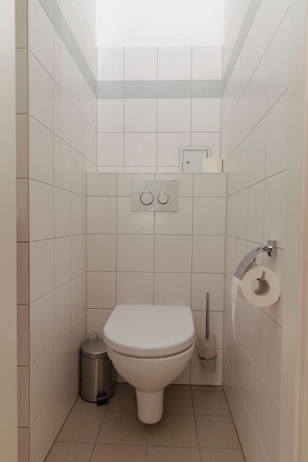 Beautiful 2-Bedroom Apartment Near Schoenbrunn เวียนนา ภายนอก รูปภาพ