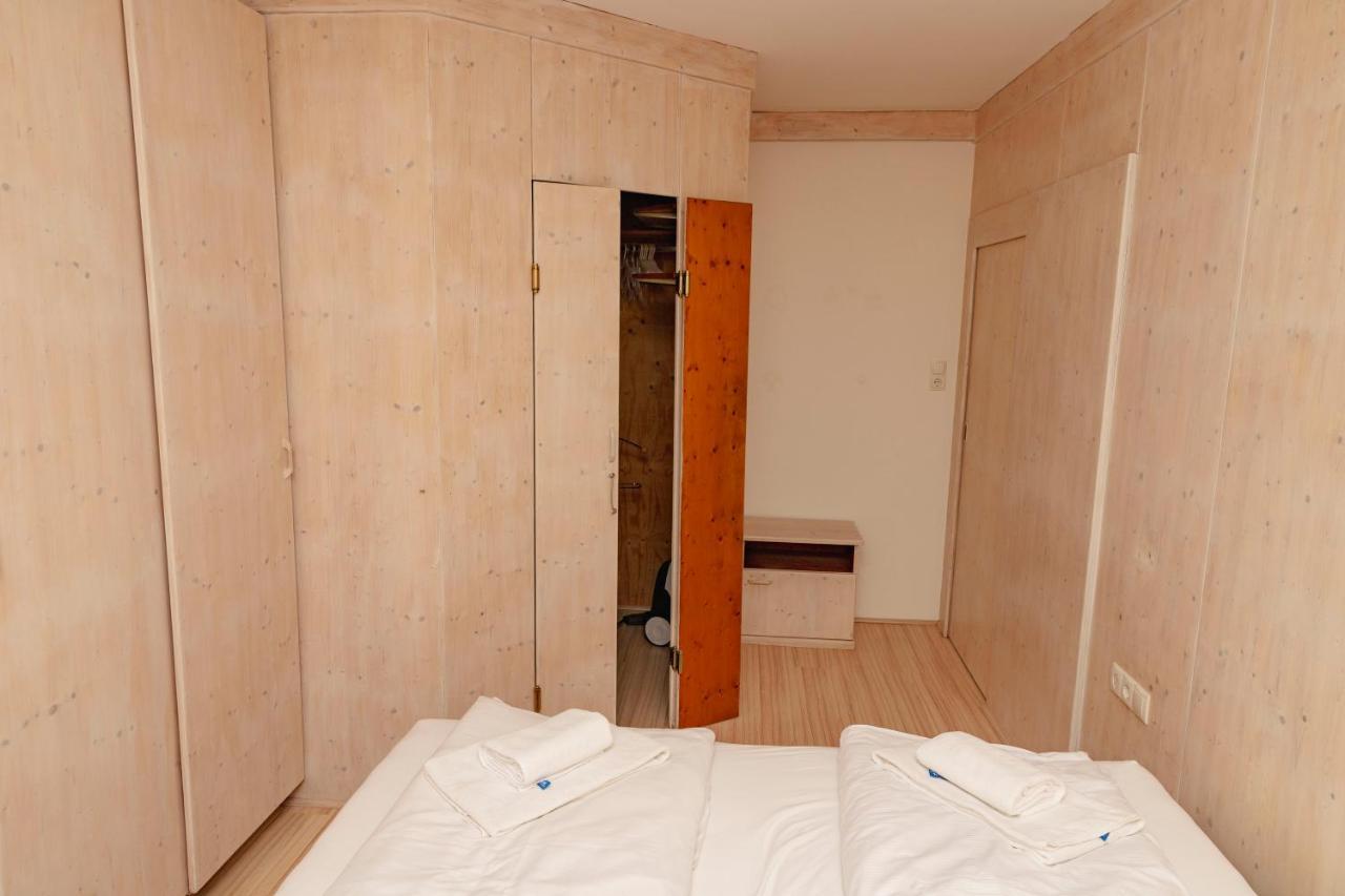 Beautiful 2-Bedroom Apartment Near Schoenbrunn เวียนนา ภายนอก รูปภาพ