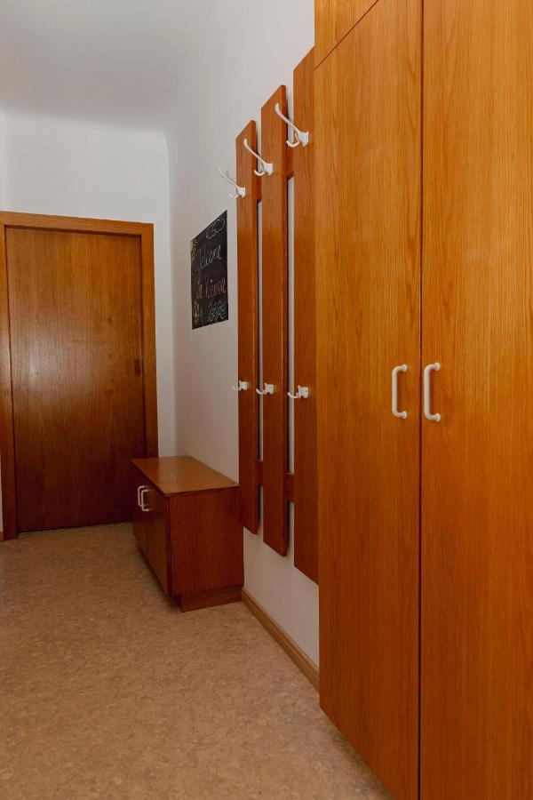 Beautiful 2-Bedroom Apartment Near Schoenbrunn เวียนนา ภายนอก รูปภาพ