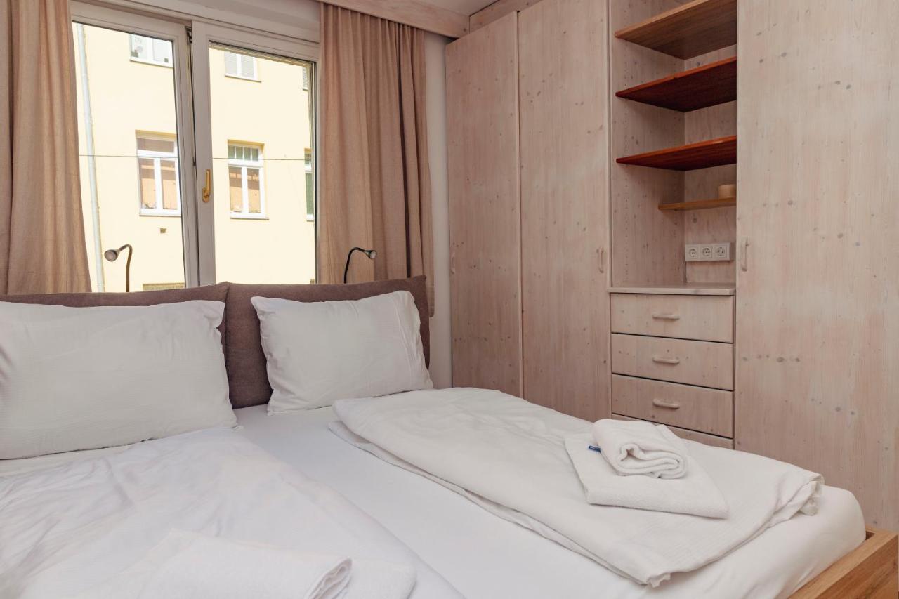 Beautiful 2-Bedroom Apartment Near Schoenbrunn เวียนนา ภายนอก รูปภาพ