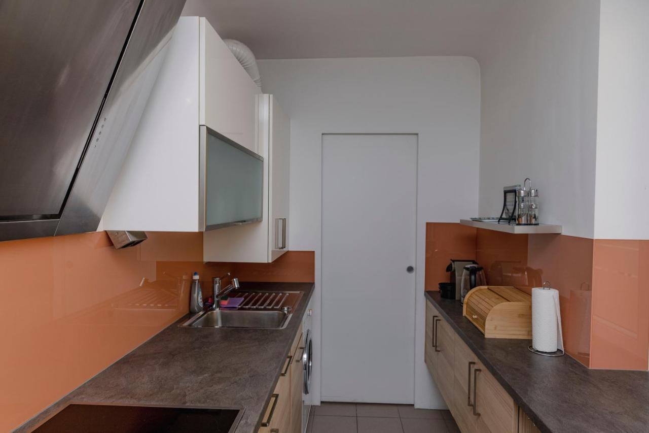 Beautiful 2-Bedroom Apartment Near Schoenbrunn เวียนนา ภายนอก รูปภาพ